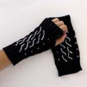 Brown, Tan, Black or gray KNITTED fIGERLESS GLOVES